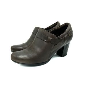 Clarks Bendables Brown Leather Ankle Booties